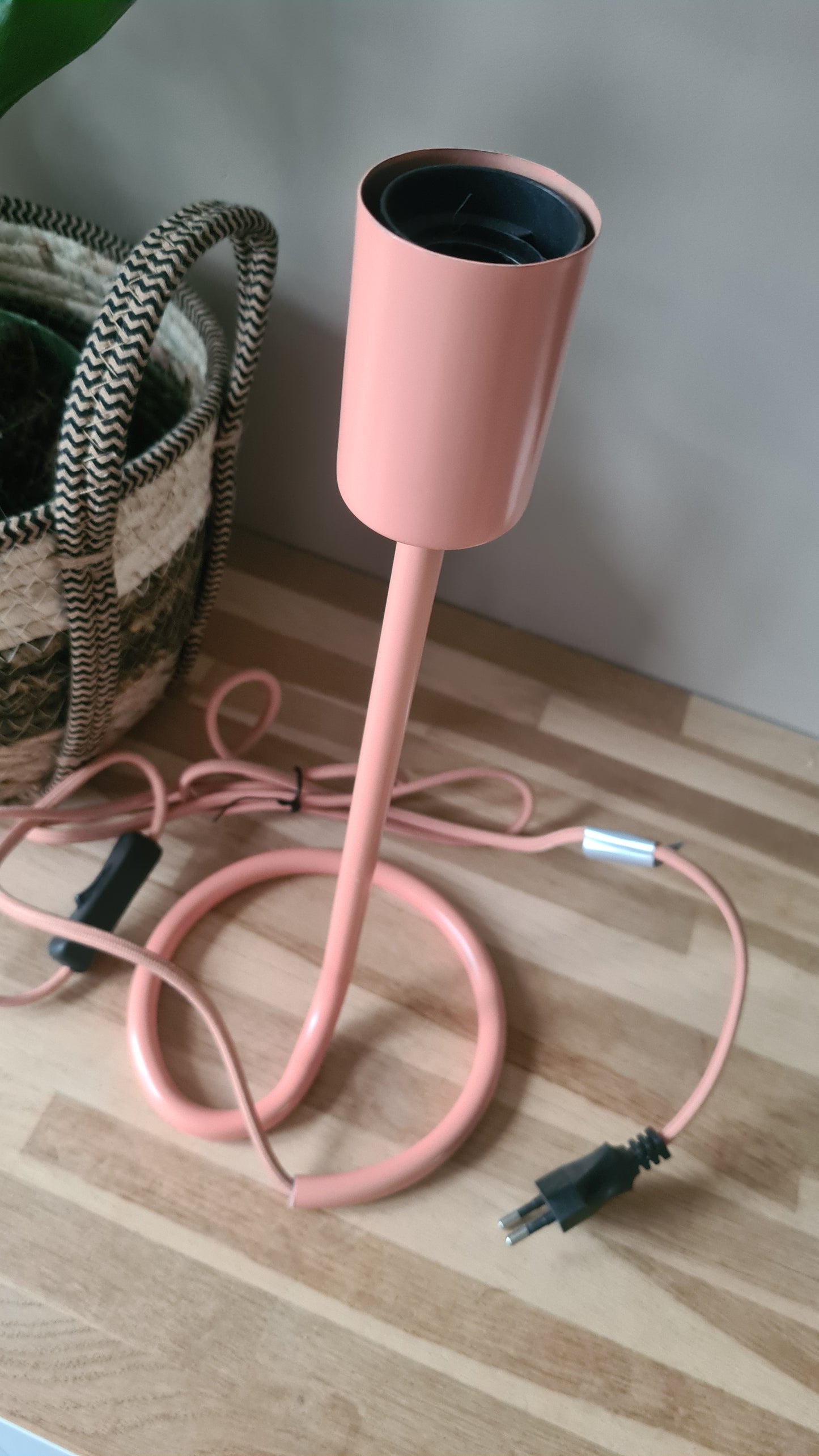 Broste Copenhagen – Cilu Flamingo Tischleuchte, rosa, Ausstellungsmodell