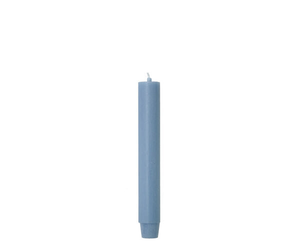 Rustik Lys – Tischkerze 2,6 x 18 cm, Nordischblau