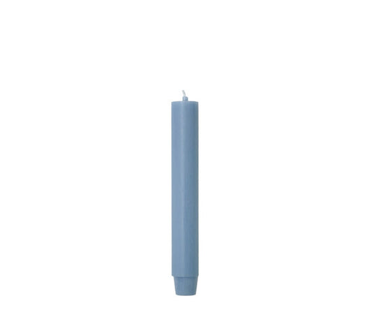 Rustik Lys – Tischkerze 2,6 x 18 cm, Nordischblau