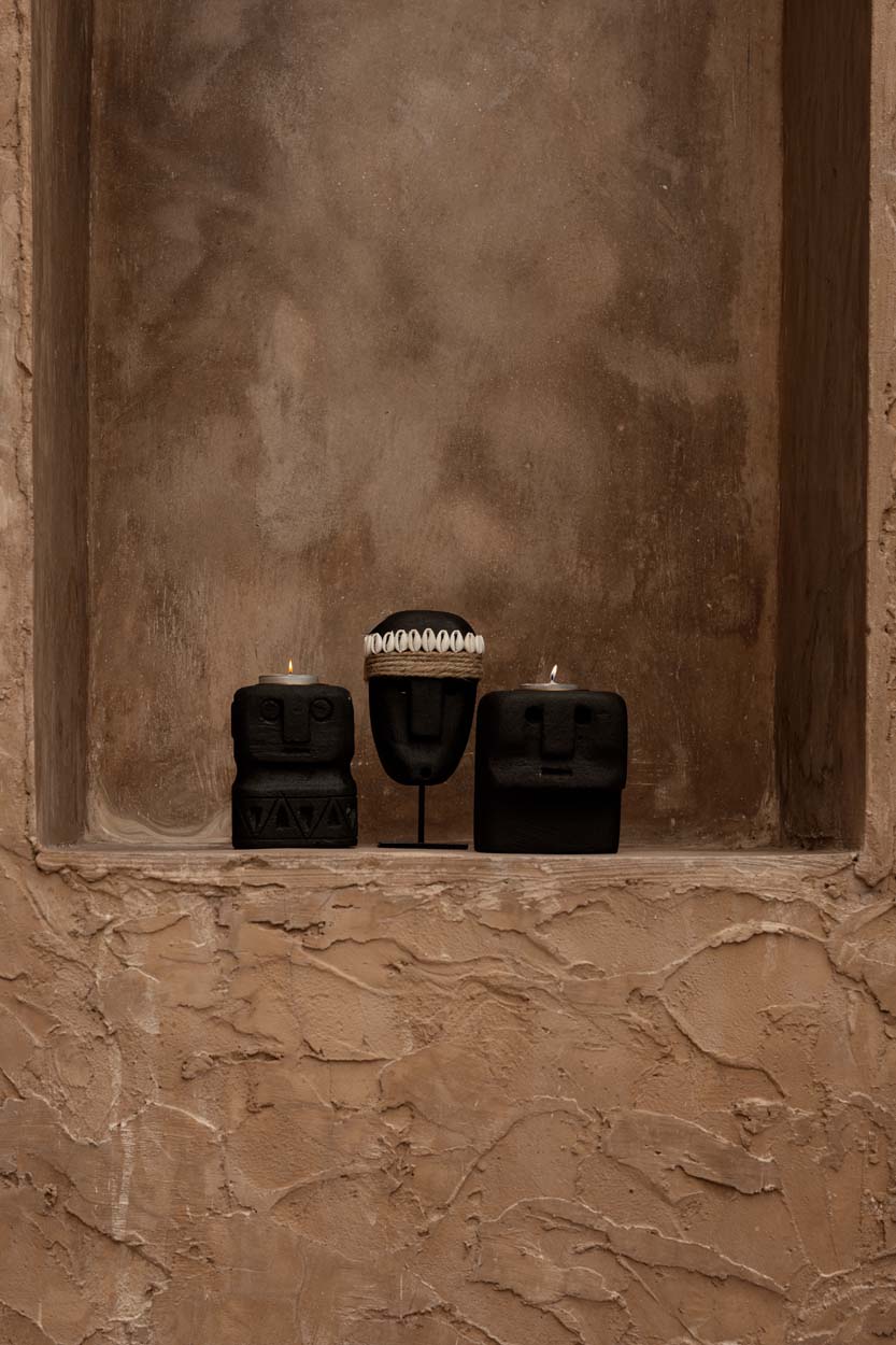 Bazar Bizar - Sumba Stone #26 Theelichthouder – Antraciet Zandsteen