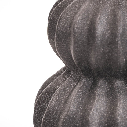 Housevitamin – Bio-Vase Schwarz – 15 x 15 x 24 cm
