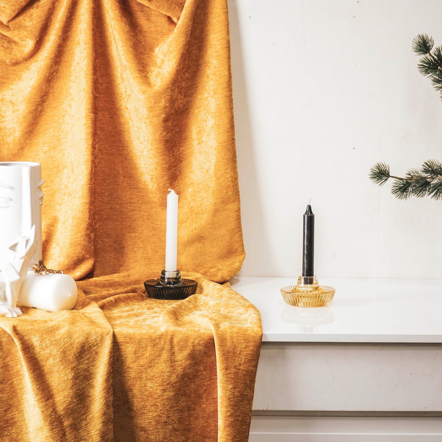 Housevitamin – Kerzenständer und Teelichthalter in 1 Bernstein